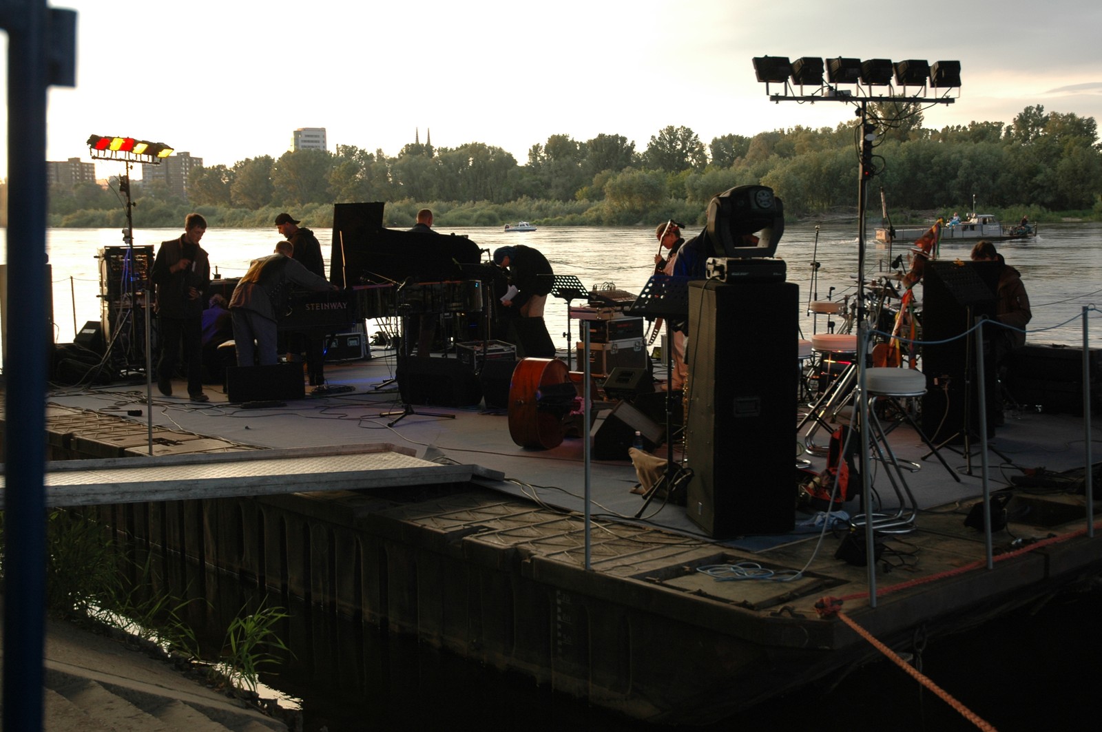 Photo from 2006-06-03T02:51:05.900000